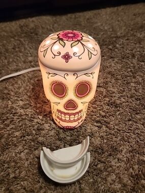 Scentsy Sugar Skull Calavera Ceramic Wax Warmer